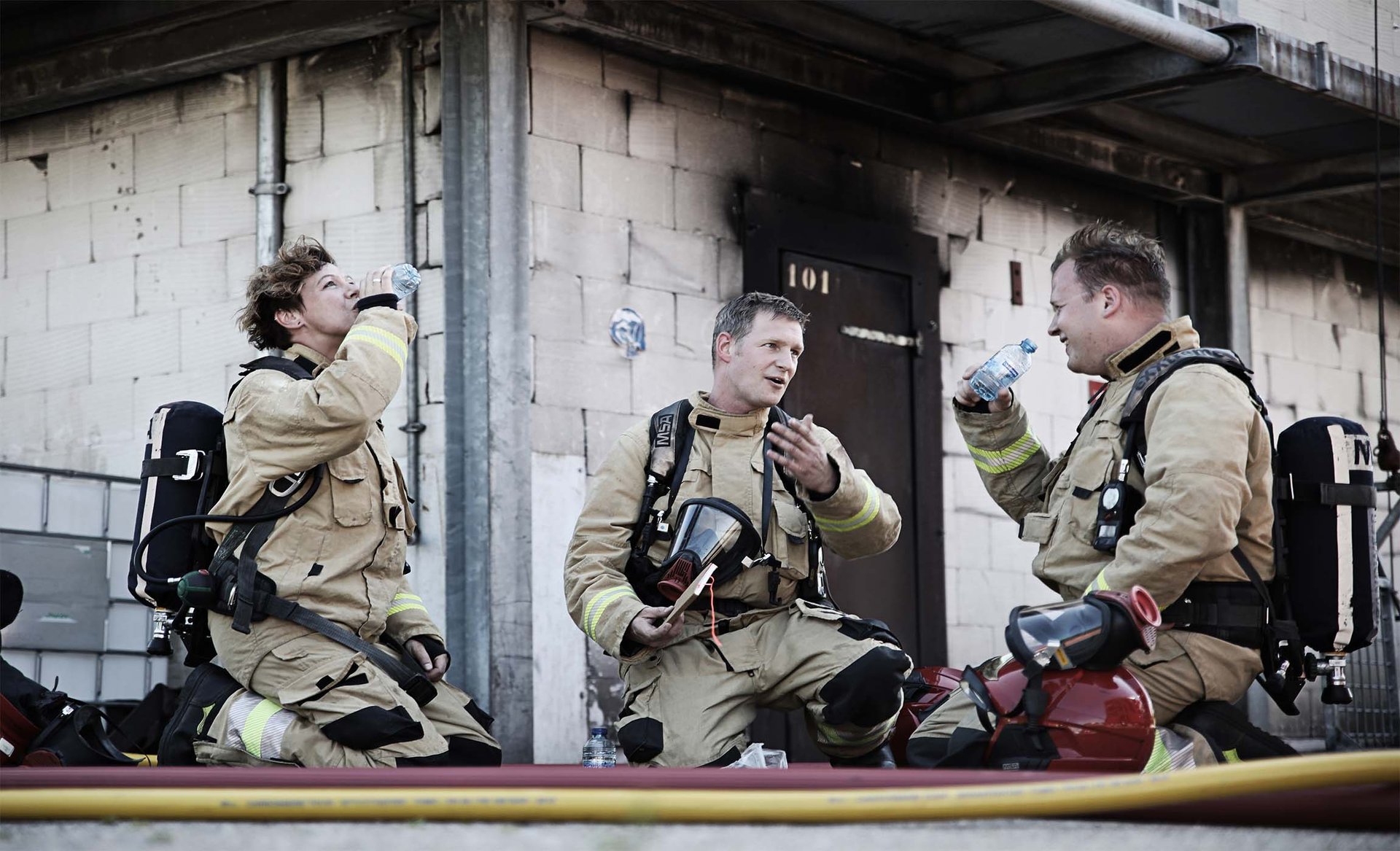 Fire_service_protective_suits_1